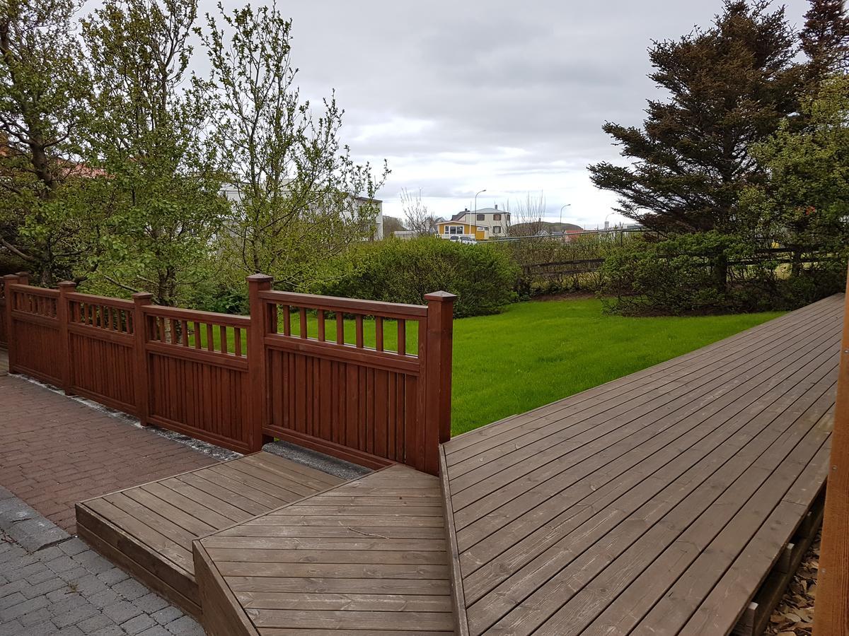 Holiday Guesthouse Стиккисхоульмюр Экстерьер фото